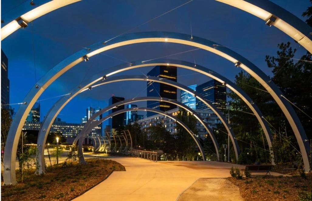 Paris La Defense Studio Пюто Экстерьер фото